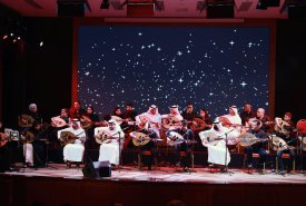 organized the musical concert �Oud Night� with the participation of 20 oud players from the academy�s students and under the supervision of Oud teacher Amal Ahmed Mina, on the stage of the Fujairah Chamber of Commerce and Industry.